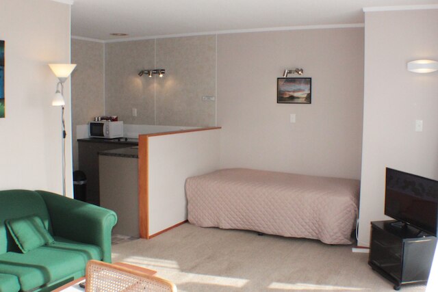 アラモアナ モーテル