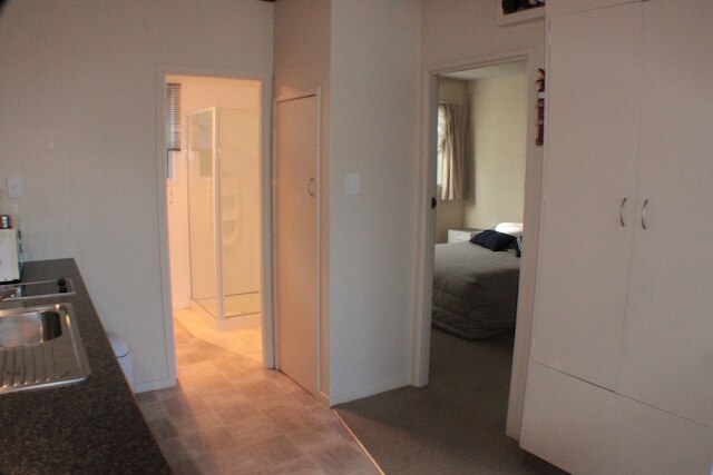 アラモアナ モーテル