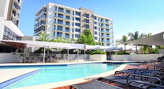 シグネチャー ウォーターフロント アパートメンツ