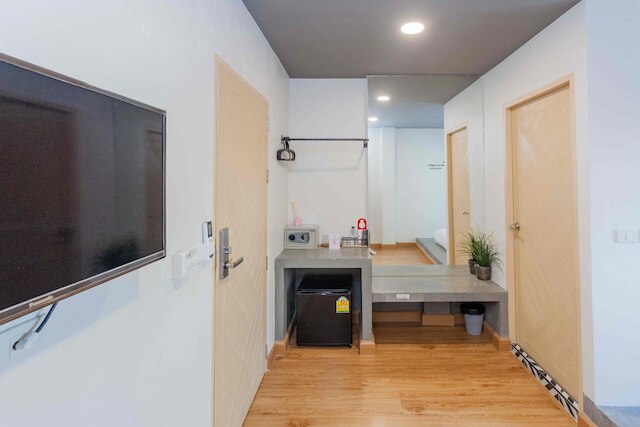 サーン スクンビット 28