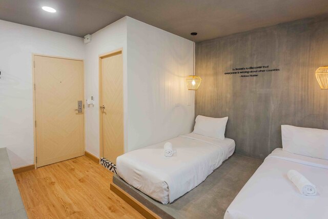 サーン スクンビット 28