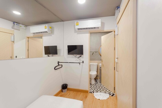 サーン スクンビット 28