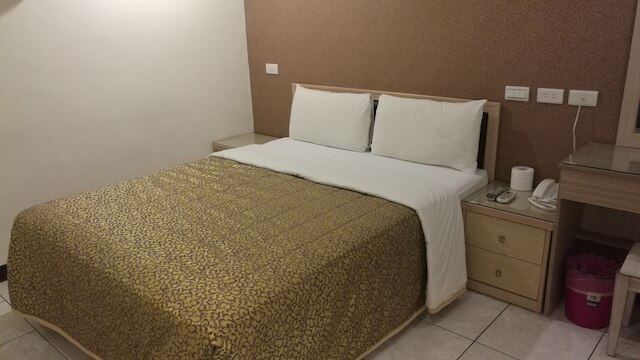 ティ ファ ホテル (帝華旅社)