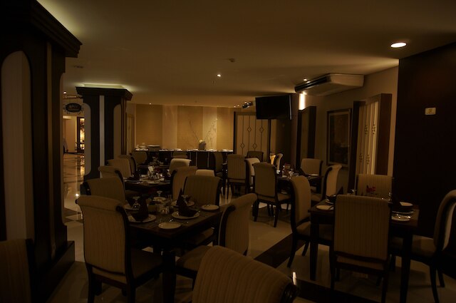 ヴァルナ カルチャー ホテル ソエラバイア スラバヤ