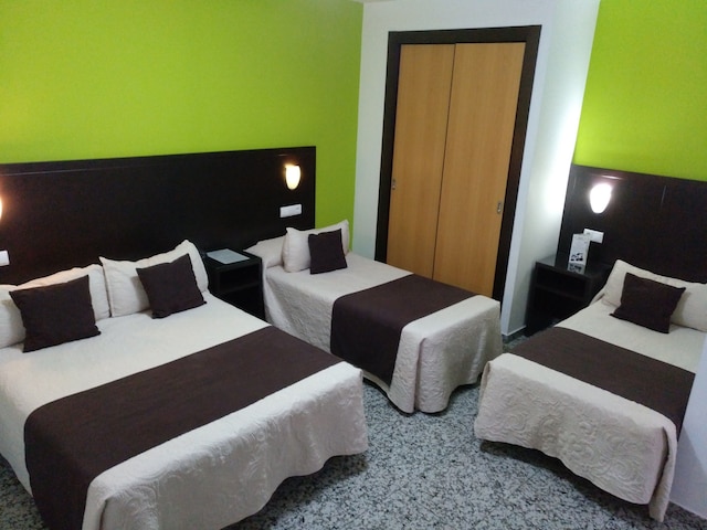 ホテル デ ロス ファロレス