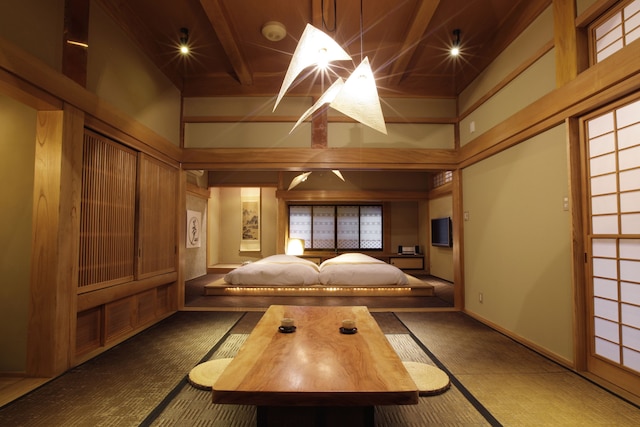 河口湖 温泉寺 夢殿