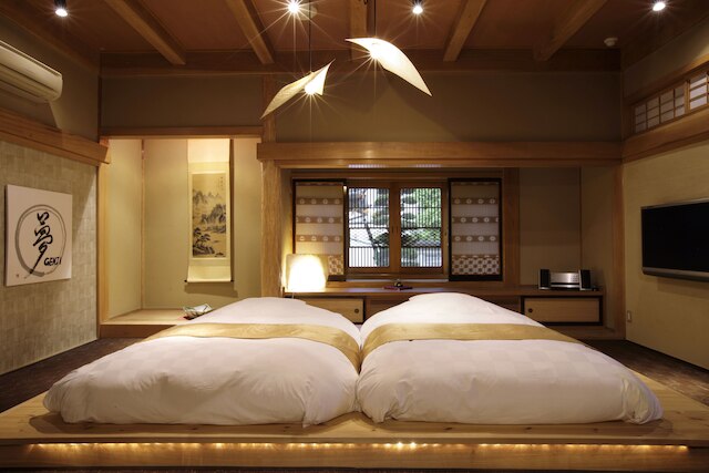 河口湖 温泉寺 夢殿