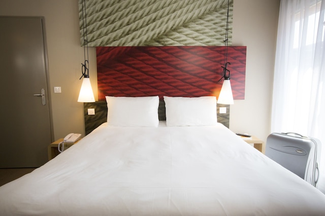 イビス リール サントル グラン パレ