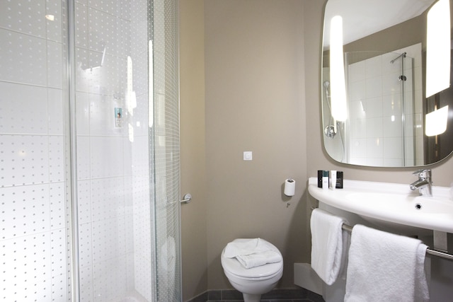 イビス リール サントル グラン パレ