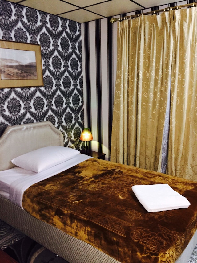 ウエスト ホテル (偉晴軒酒店)