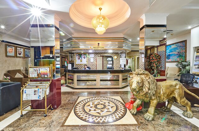 ウエスト ホテル (偉晴軒酒店)