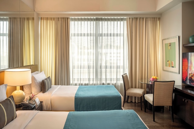 アルガ アパートメンツ、ロックウェル マカティ