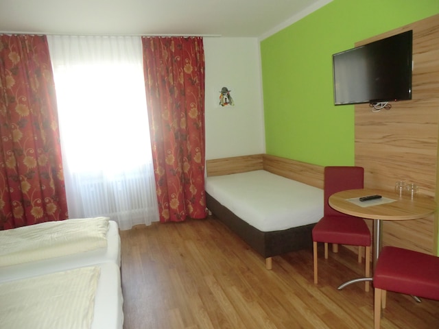 ホテル ペンション ハイドン