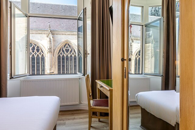 ホテル サン モーリス