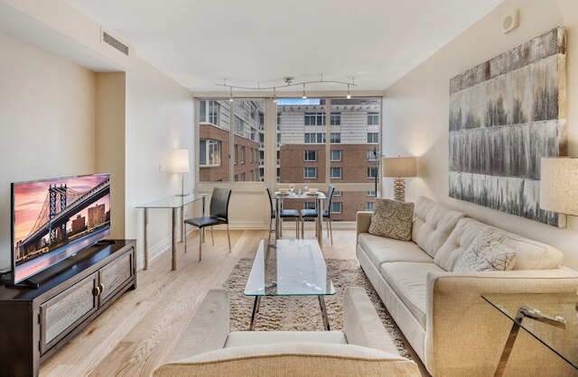 グローバル ラグジュアリー スイーツ アット フォギー ボトム