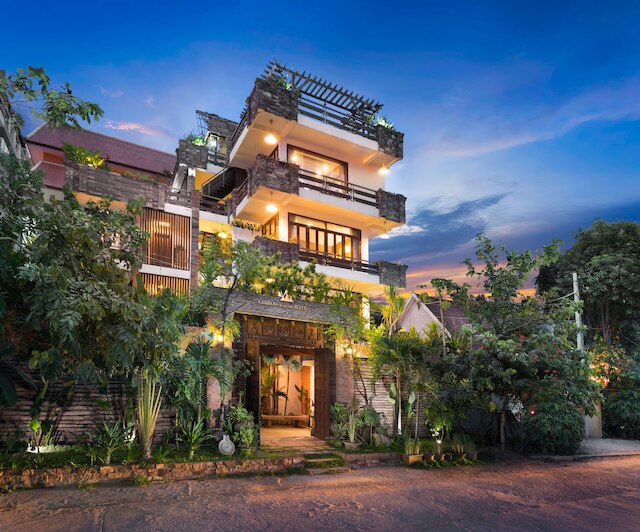 Cambana d'Angkor Suites