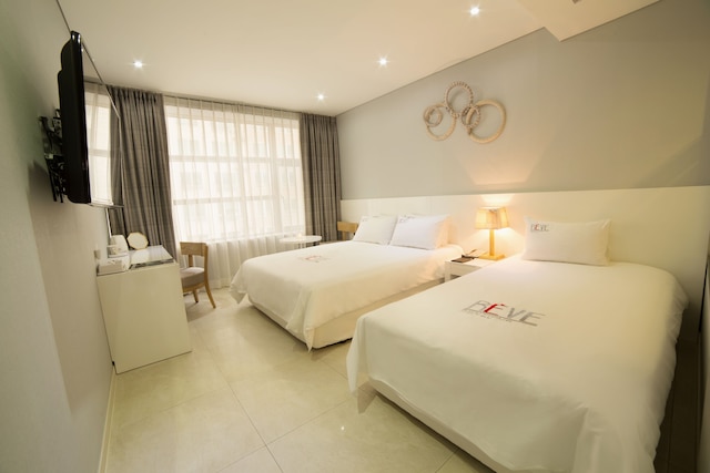 レーブ ホテル チェジュ