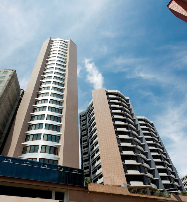 トーレ デ アルバ ホテル & スイーツ