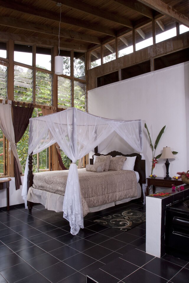 フォレス パーク リゾート & スパ