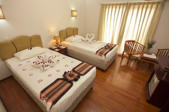 ホテル シンシア スマイル バガン