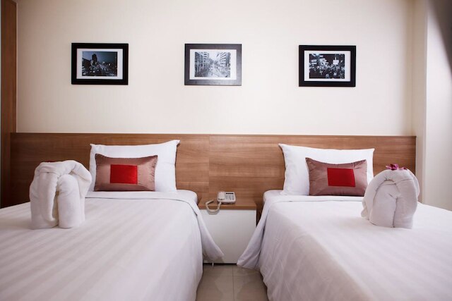 KC プレイス スリナカリン