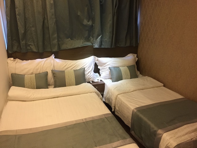 シーズンズ ホテル - コーズウェイ ベイ (季節酒店 - 銅鑼灣)