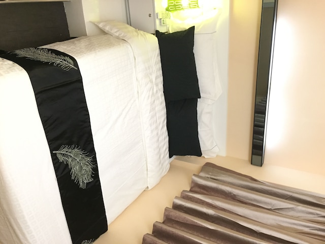 シーズンズ ホテル - コーズウェイ ベイ (季節酒店 - 銅鑼灣)