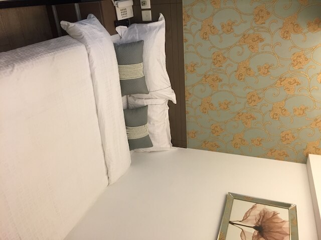 シーズンズ ホテル - コーズウェイ ベイ (季節酒店 - 銅鑼灣)