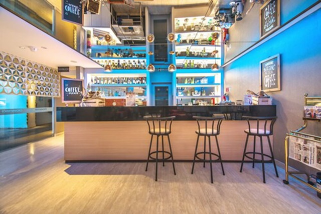 クラウン プリンス ホテル スラバヤ