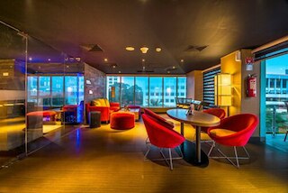 クラウン プリンス ホテル スラバヤ