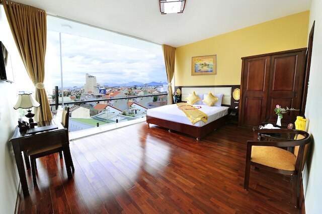 タン リッチ フエ ホテル