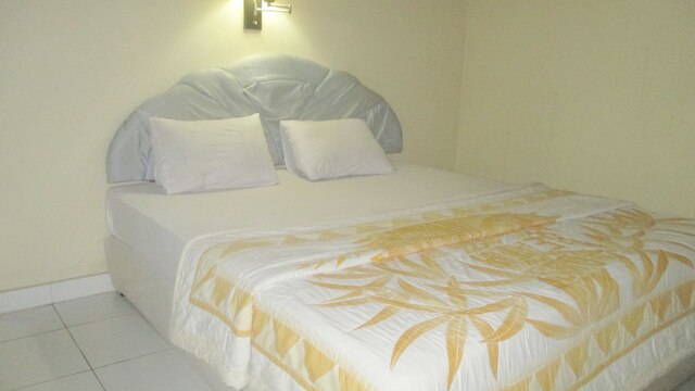 アドゥス ビーチ イン