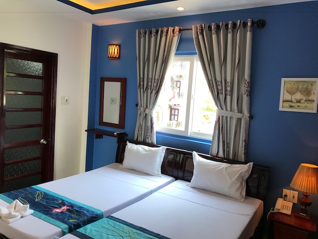 サニー A ホテル