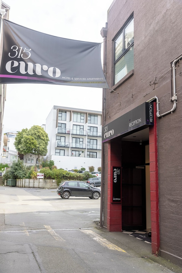 315 ユーロ モーテル & サービスド アパートメンツ