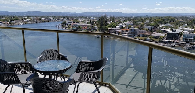 サーファーズ ハワイアン ホリデイ アパートメンツ