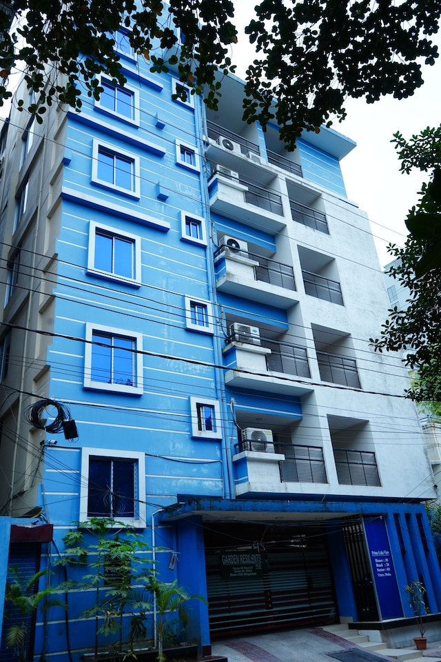 ガーデンレジデンツウッタラ - レイクビュー