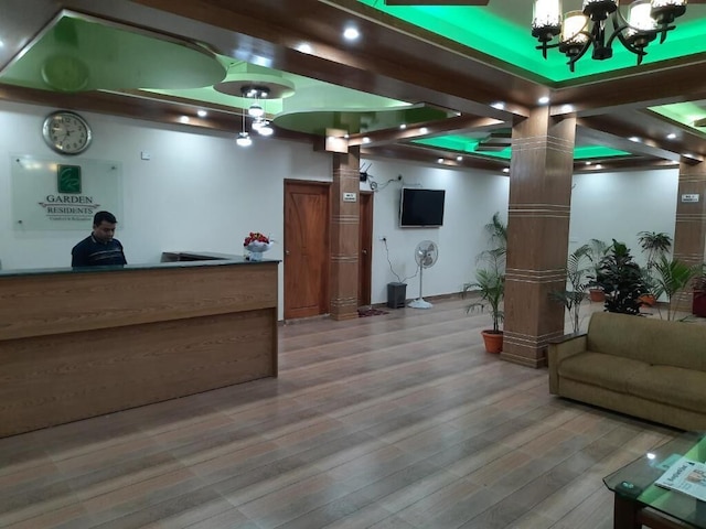 ガーデンレジデンツウッタラ - レイクビュー