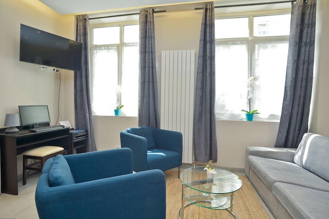 ホテル デュ ケ ドゥ セーヌ