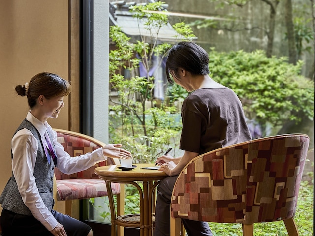 さるさわ池 よしだや