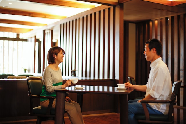 さるさわ池 よしだや