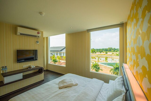 リバーフロント セントラル ブティック ホテル