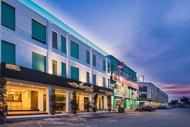 リバーフロント セントラル ブティック ホテル