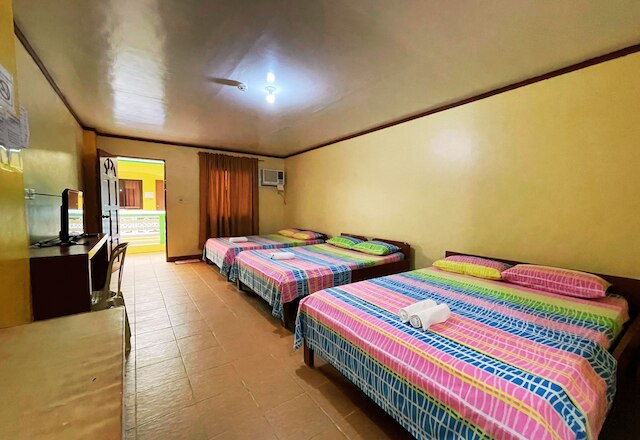 ホワイト ビーチ ホテル プエルト ガレラ パワード バイ ココテル