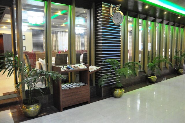 マリノ ホテル ウッタラ