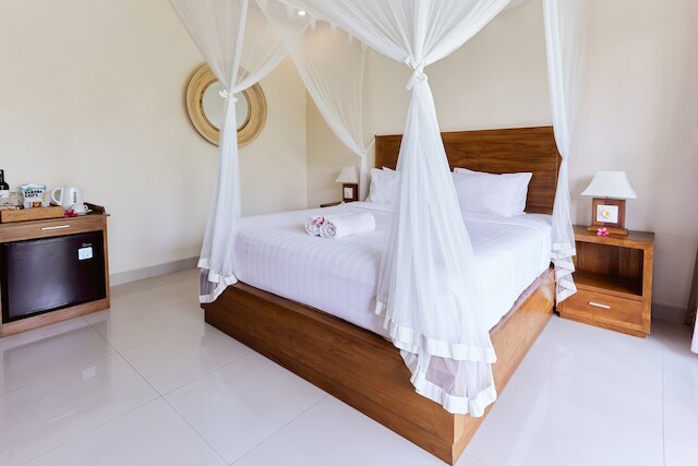 アウトポストウブド