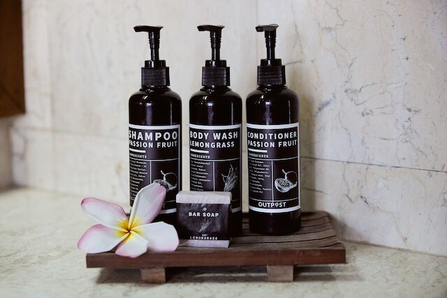 アウトポストウブド