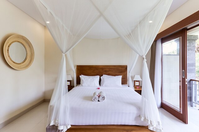 アウトポストウブド