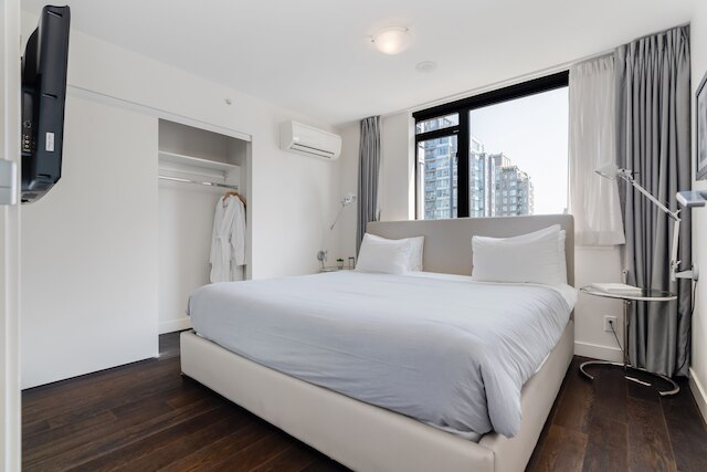 レベル バンクーバー - ヤルタウン シーモル