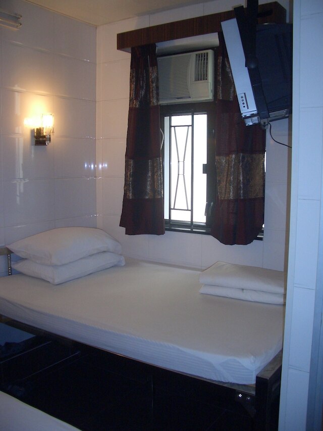 メイプル リーフ ゲスト ハウス