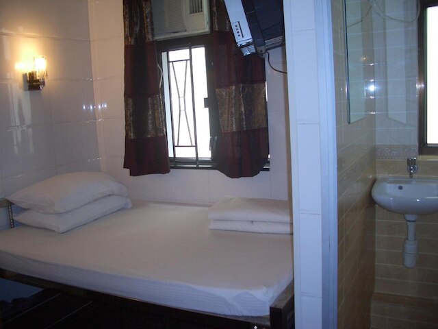 メイプル リーフ ゲスト ハウス